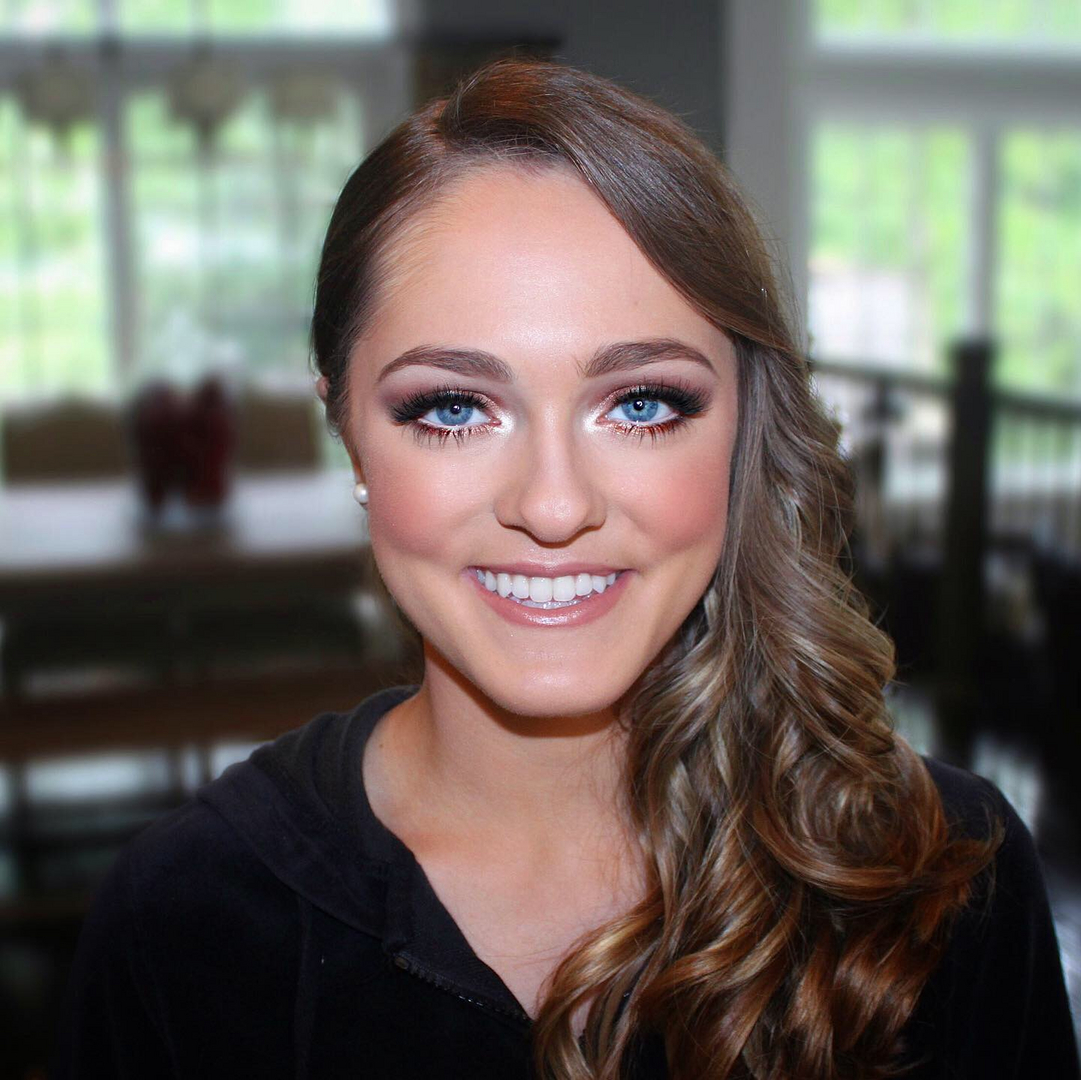 Glam makeup by Jacqueline Cole