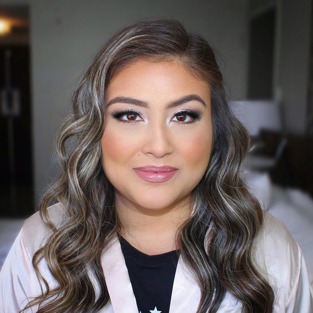 Glam makeup by Jacqueline Cole