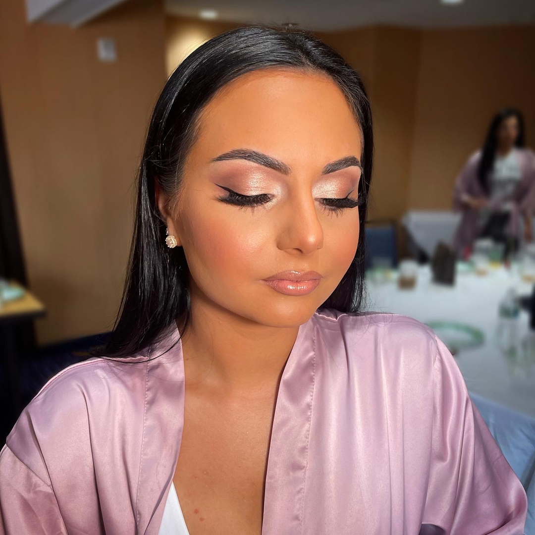 Glam makeup by Jacqueline Cole